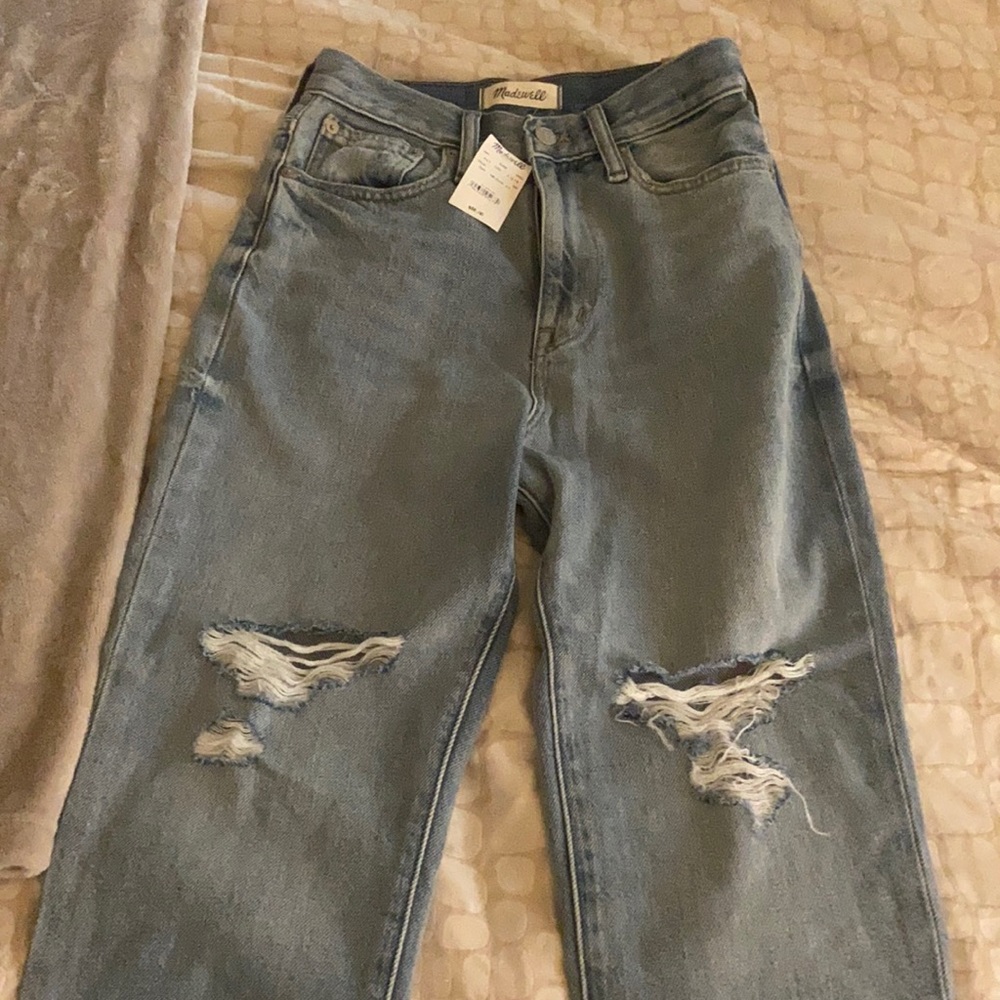 Brand new Madewell mom jeans.